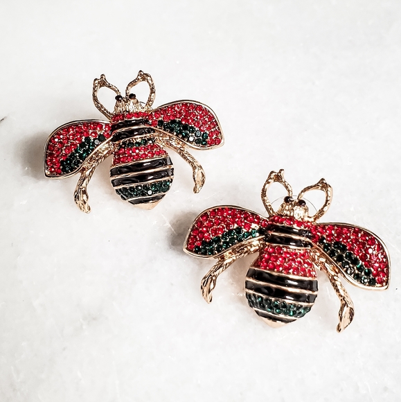 Designer inspired bee stud earrings - Picture 1 of 4